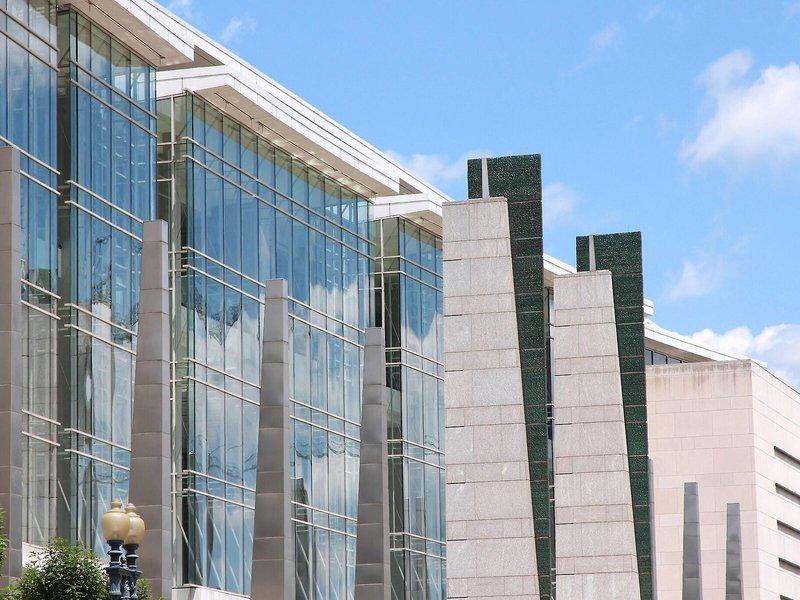 EDEB87EEC99781D426CC5DC79B80970B