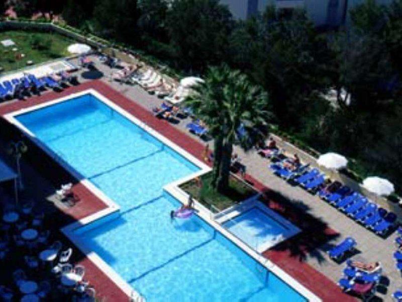 AB5E9DD1704F5DE47E243FD1808986C9