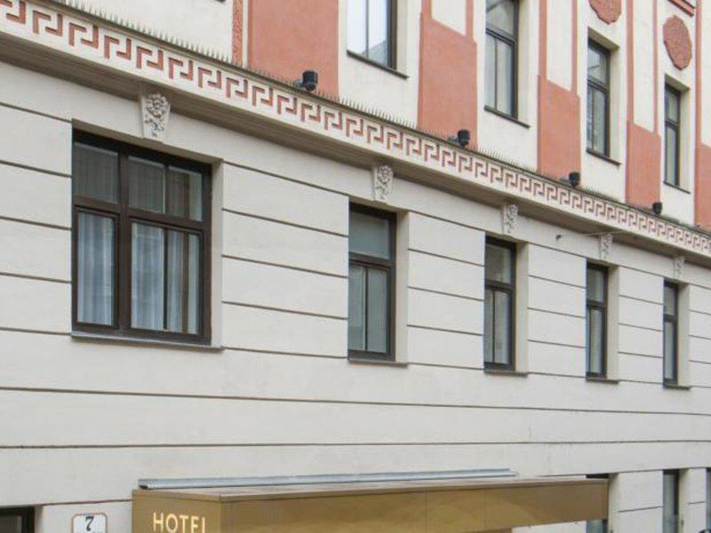 208A95B01DB10DE090CFFB1A72515CC3