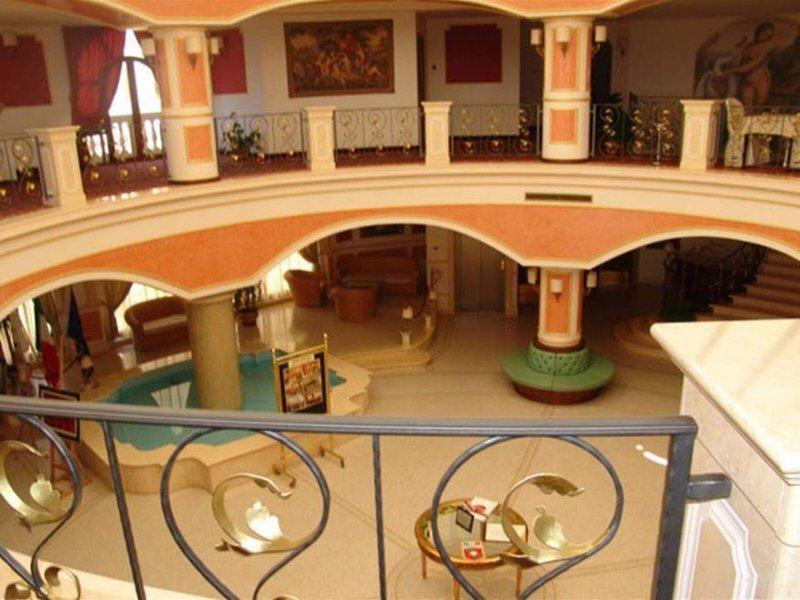 5D9C957C8003A8B08425141AFF4ABBA1