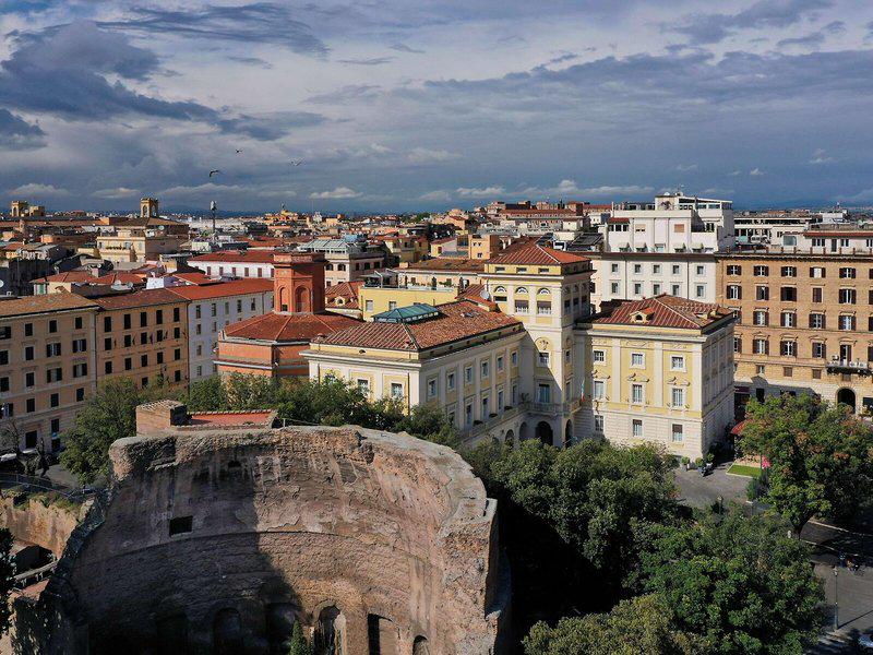 71EB60098B5D52A04B85FD058DE64D04