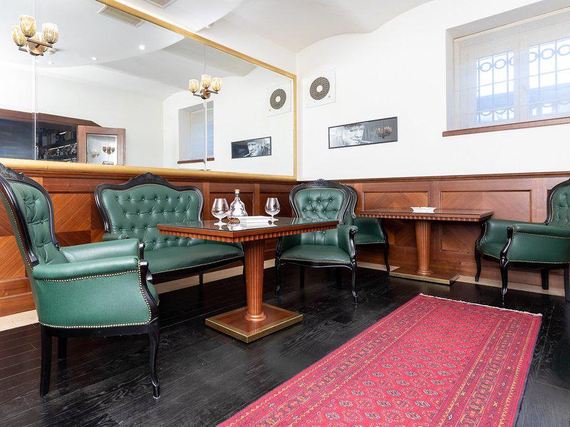 2D9B11DBB0F9167F6D38F3A97FBFEF85