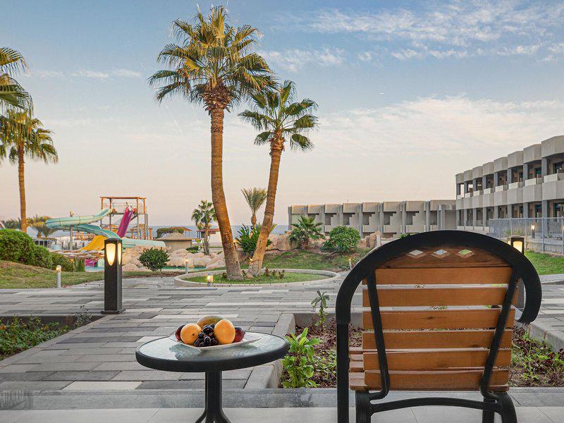 B91330BB6D89A44F07221115E75A215A