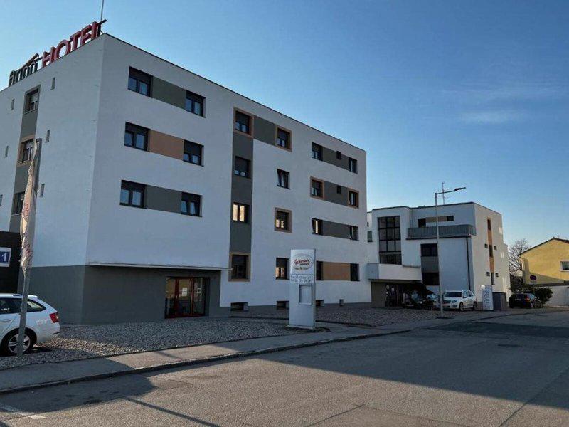 1AAD3F80BB9A34DDDA83FBE501DDCAE8