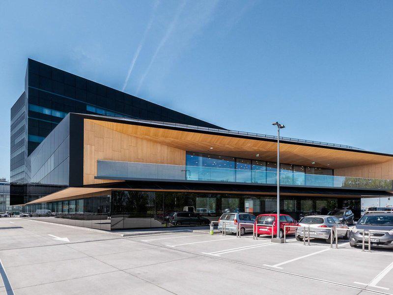 B9288D5543D884869BBE32A147AFA772