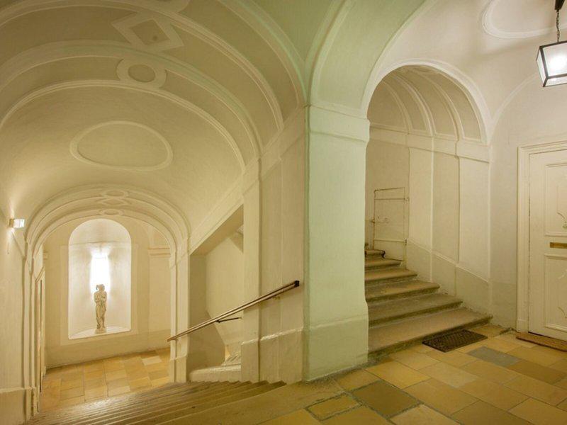 DAB8D12AE5FA2368BAFFDD439D73036E