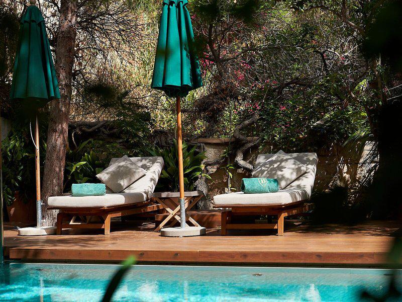 B2DD7C9E28299D6A3A85754AF9D87710