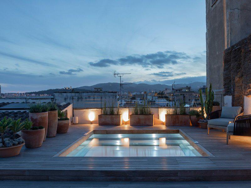 61C1036E4E545B1BB8F1EEC2C7B5DEAB