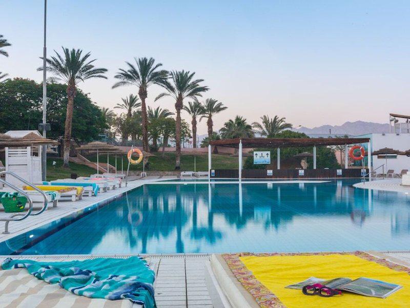 DF7D5CE6F57226A09C1ACEC3B9AB5294