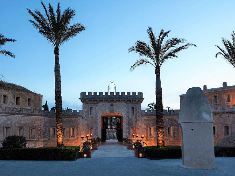 844AA1FF6158D32E1954559F8E5532B2