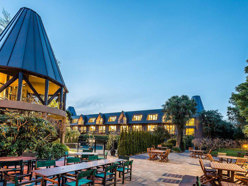 B71ABDFF3B393F1ED2E3FBBA7948F12D