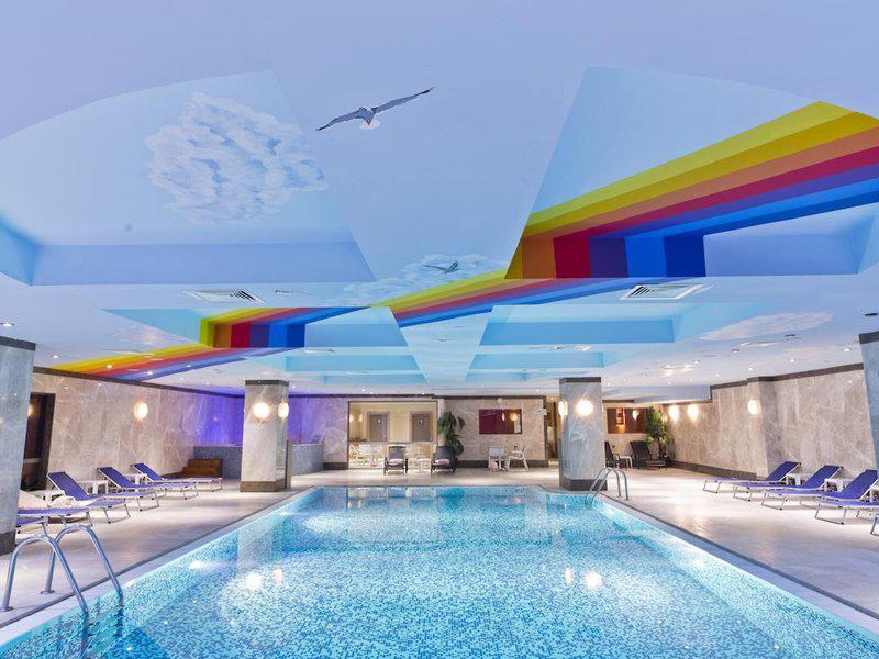 38B7536B5AF1976B6538DF590394245C