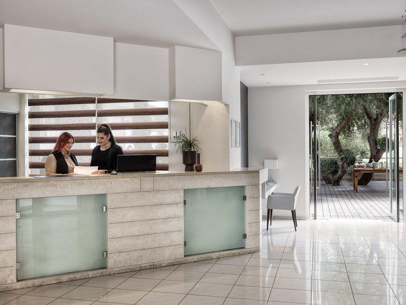 242127910B770777916D5E64BACACD86