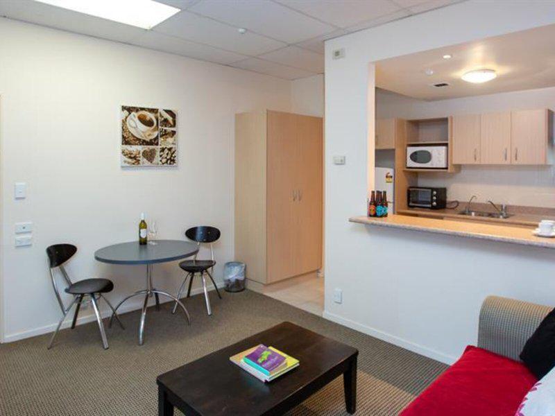 B469631A0C2C4BA99A6BA7EF22D7C96A