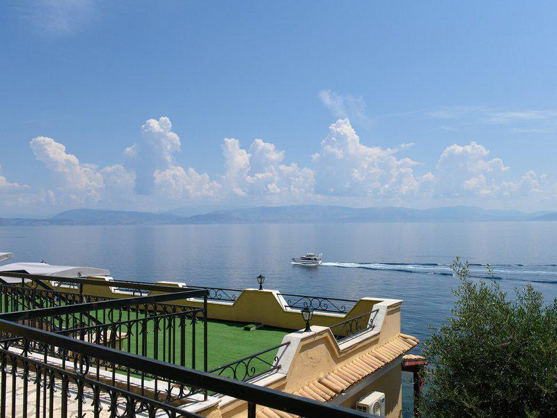 D4E7199D2A48DB3F65D568DA95F3AE16