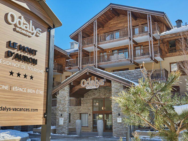 CE5843BAD5772721D609F190C18D8533