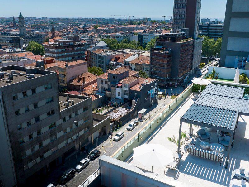 15FB9AE713F1B1058040FCAB7CB33C31