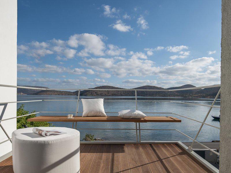 9A2256BDC6CC14E466C3F02FF5C35917