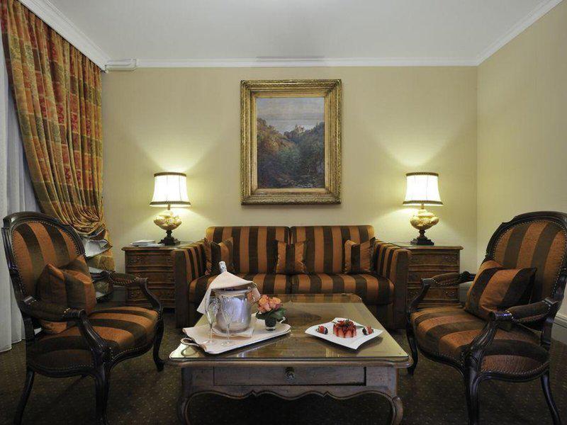 88C319BA78D3685A85298AA4A8AE71DB