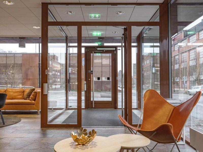 51E17ADD2132D0F03C53B816B8274E16