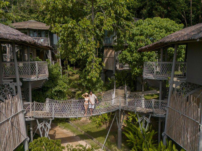 FBF8F0ED81041B043C6A4E849BA1FA38