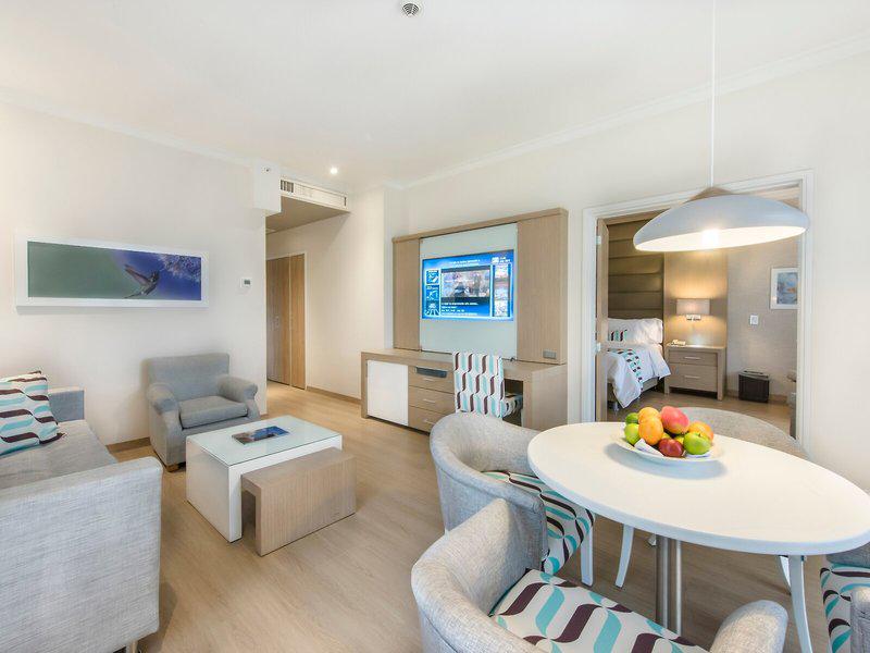 CC3EEF168BB517E819C2251ABB89A73B