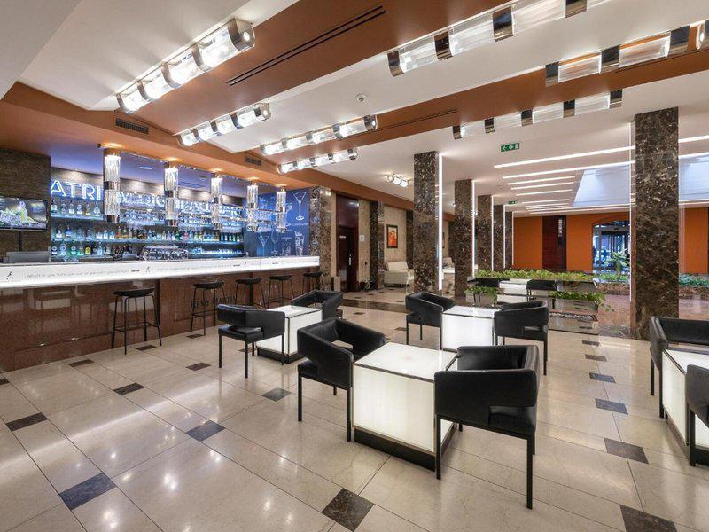 EBF9E06CE9D2AABEA25411CB80EC1E40