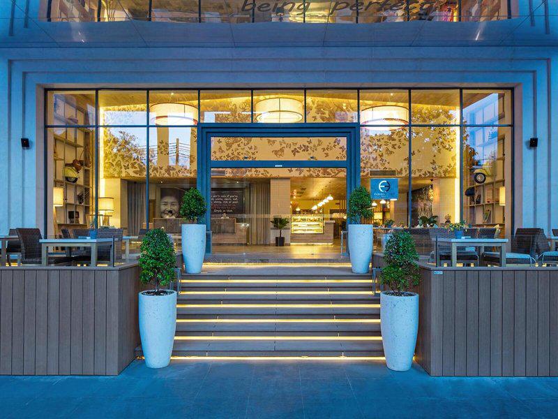 DD2370AEE0A162E411CA9350D95EBAAC