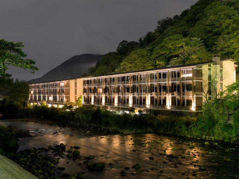 8BE260BA44B4E4B1A94E9AD48EA93844