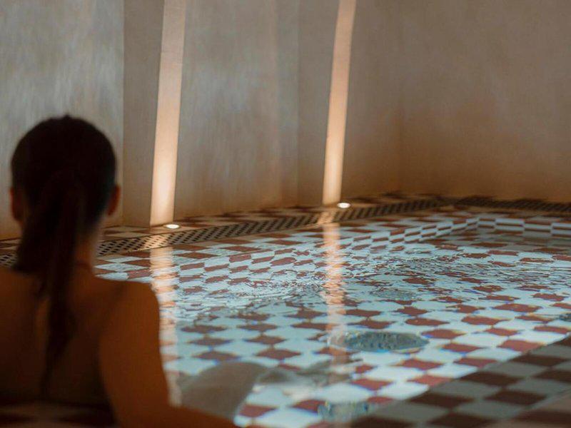 57E8470EB07DC0BC60FC9F0AB0140E25