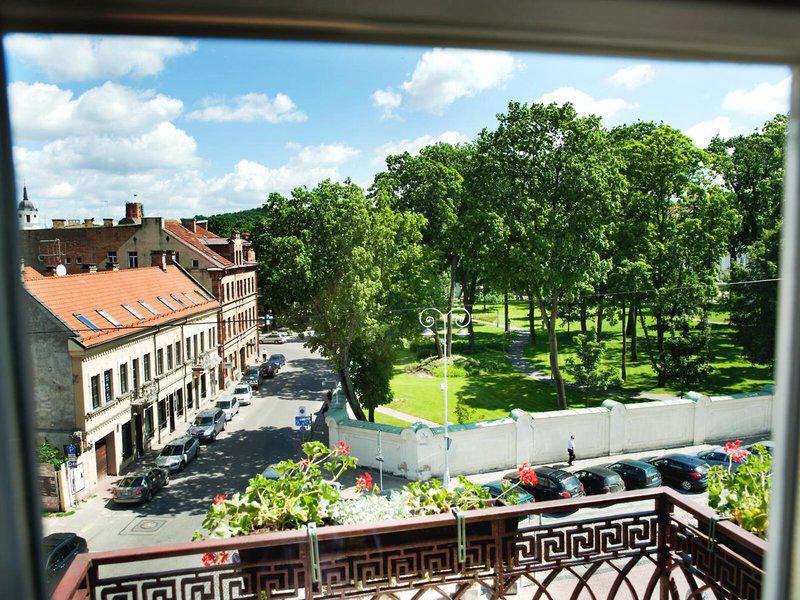 BF7FD3478ADCBD3147795DD199F1F3FA