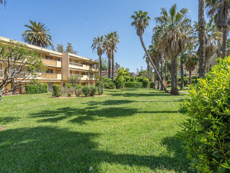 EF3771C3C772A21915F75E5E2D7A3038