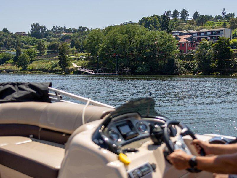 252186C46C1B6558B835B62E8A35EB30