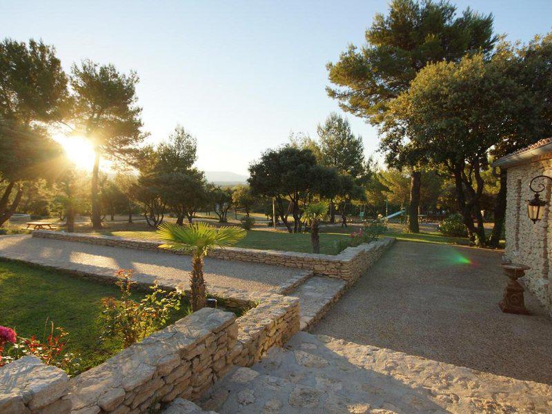 23458DAE8AFB444C62F39CF1FB852051