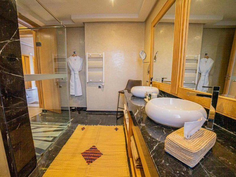 A0383F5D73949BE6DD34F9F65CE93A5E