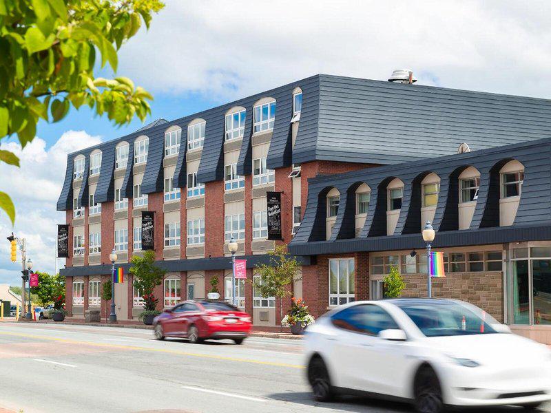 77B6B1FBA1E10E58321F986529C03497