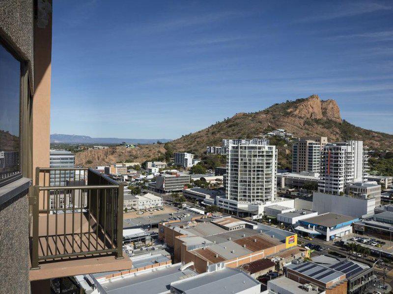 F6ACED506ACA571003F7C5DD99357DB4