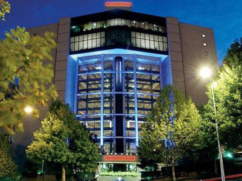 ED06AF5EC39C9B577BD116CEDD665091