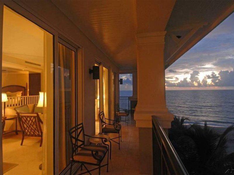 35681BE2930C207BD396E572CF8119D0