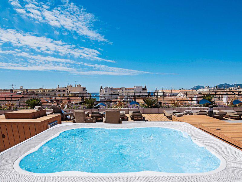 22262B11E518DBB958D49A404445649C