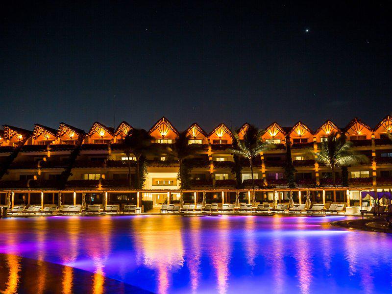 661233D3F35B9196CE8155D21F90BD48