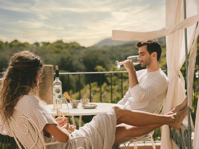 B4923159D7FC417BB34046E7E5256546