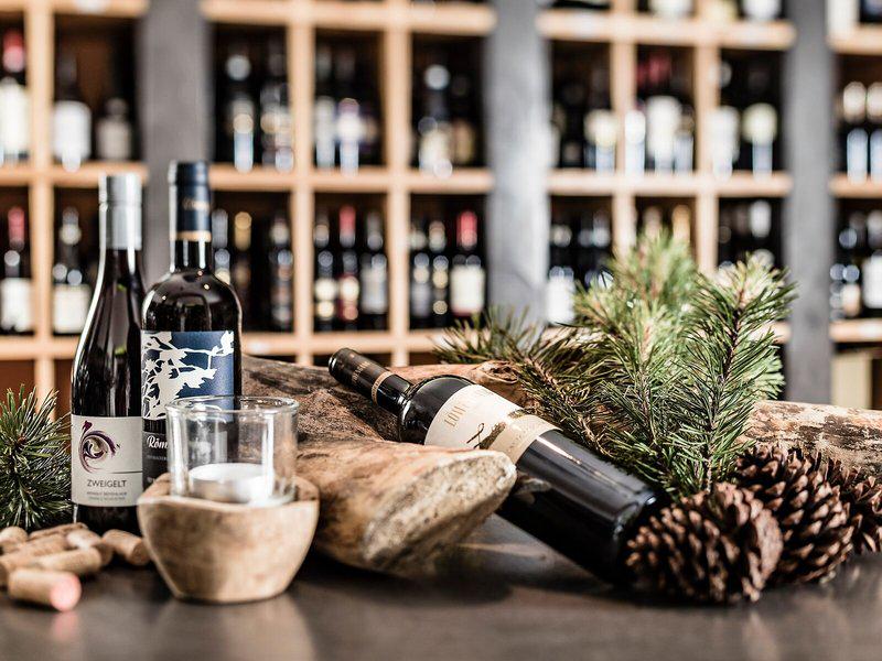 8D7432F899C9EBDA9D200426F76FF403