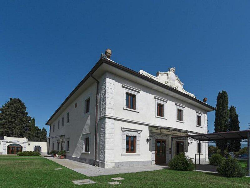 82AC52C085BEEE03A61DCBD8F207E0CD