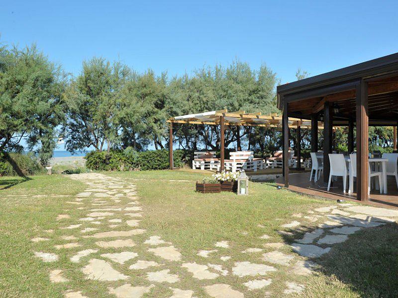 AAC72268ED0176A60B97A6A0A2D487F7