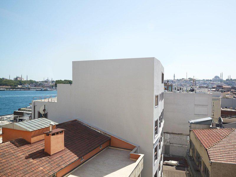 4052BF959D42AF45A74E85336E5B08DA