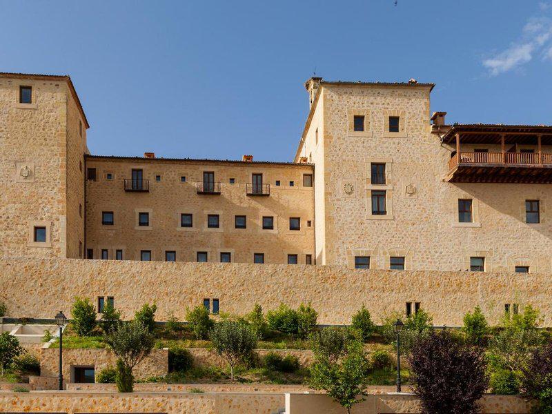 04933E07BE3C501A0B56F9018DE6E7D5