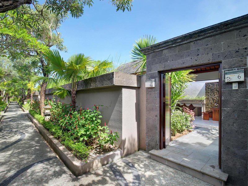 82D978EDEF35EFEE15B4915716374F0A