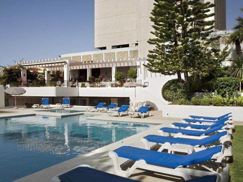 7D02CC6020CDECEF3E75F968082B70F4