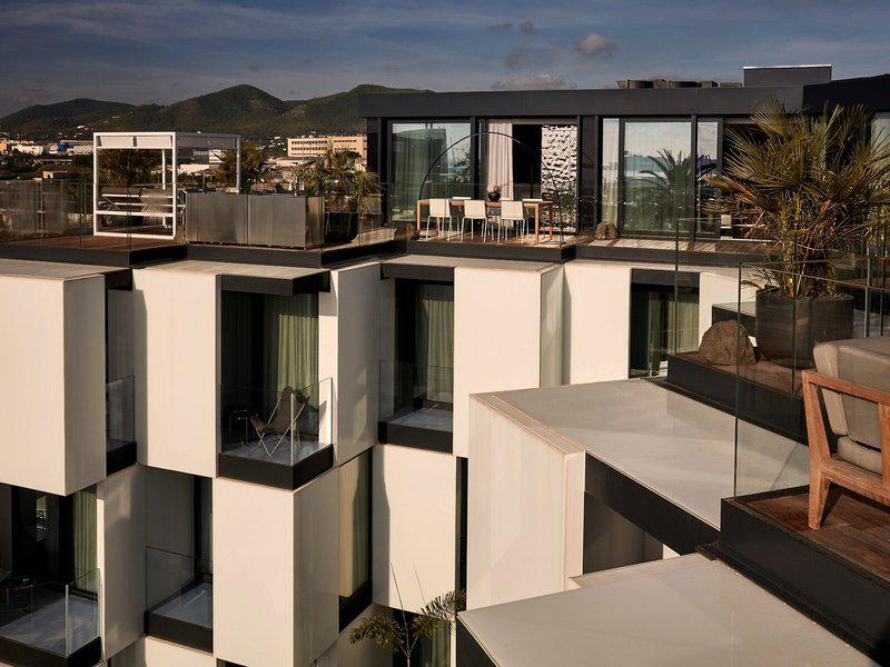 E21C99C7C6323F9F73D824A7F308079C